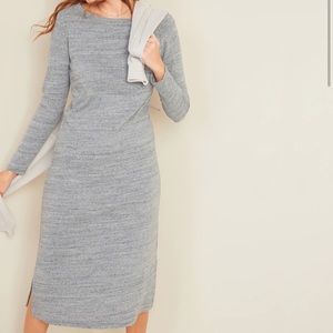 Sweater-Knit Jersey Long-
Sleeve T-Shirt Shift Dress